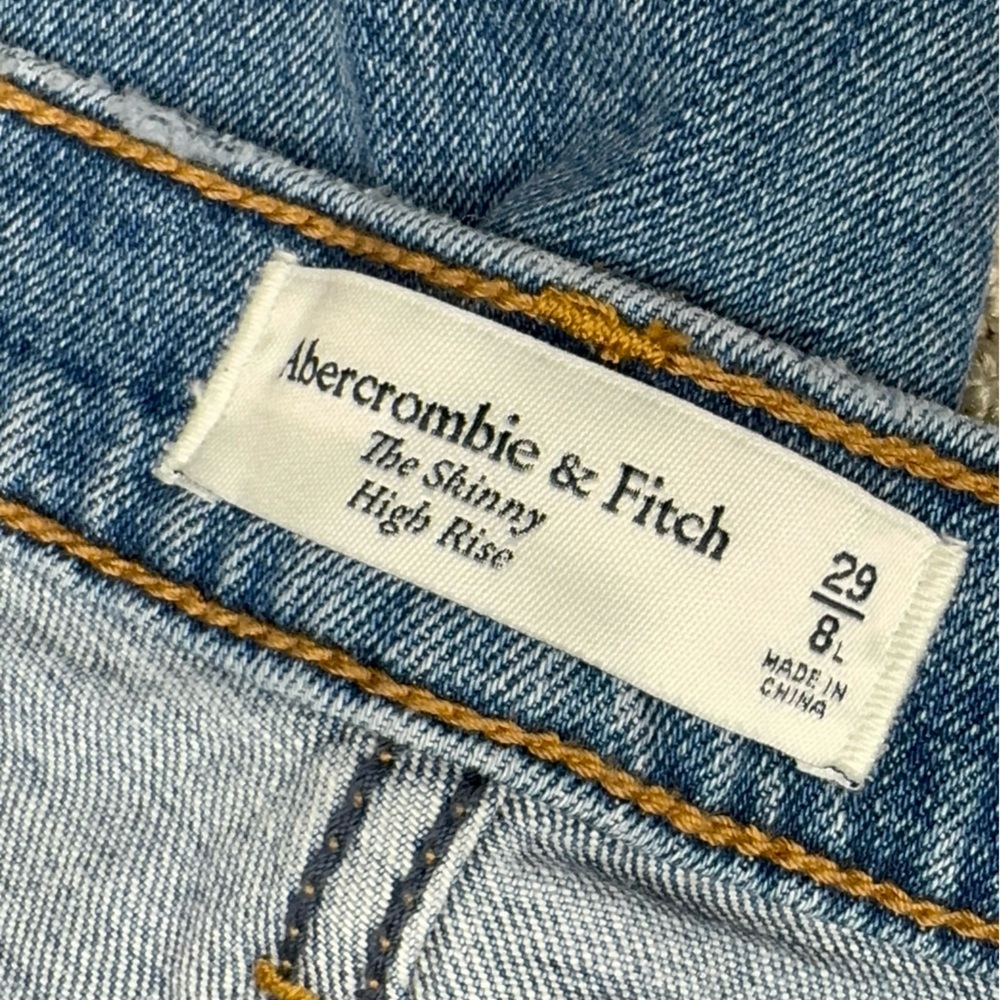 Abercrombie The Skinny  High-Rise Distressed Jean Size 29 - Picture 5 of 6